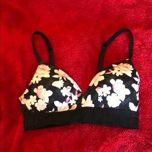Black and pink flowered where everywhere bra